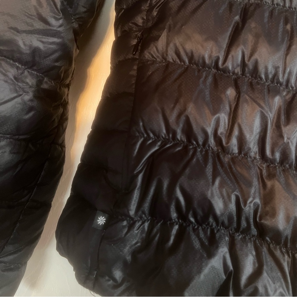 Athleta Downalicious Down Puffer Jacket Black Siz… - image 6